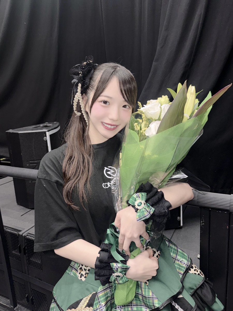 congrazie_siori's tweet photo. コングラッチェ！ONE MAN LIVE
『チェチェチェ ULTRA HAPPY!!』
お越し頂きありがとうございました⭐️

まず最初に！とーっても楽しかったです！！超ウルトラハッピーな時間でした😽⤴️来てくれた皆も楽しかったって伝えてくれたのが本当に嬉しかった！！そんな空間を私たちは作れたんだ〜って思えました！！💭

今回のワンマンライブを機に出会えた方も初めましてした方もいて、今日実際に足を運んでくれているのも見えて、本当に本当に嬉しかったですありがとう😭🫶🏻他にも、ラッチェの為にお休み取ってくれてたり、お仕事終わりに駆けつけてくれり、愛ある一人一人のおかげで今回のワンマンライブを大成功させることが出来ました！！！

今日このワンマンでもっと気になってくれてたり、好きになってくれてたら嬉しいです😻🎶（感想もまだまだ待ってる）

ラッチェの夏はここから！！新メンバー��発表も、夏の3連発フリーライブの発表もありました！！更にここからコングラッチェ！が夏盛り上げていけるようまだまだ全力で駆け抜けていきます！☀️

これからも私達をよろしくお願いします⚡️
#チェチェチェウルハピ0616