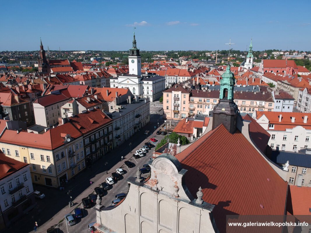 Florian_Vienna's tweet photo. @kwolek_rad24506 Jezu, ufam Tobie… #GodzinaMiłosierdzia
#Kalisz #Katedra https://t.co/Cp4PZ3lI12
