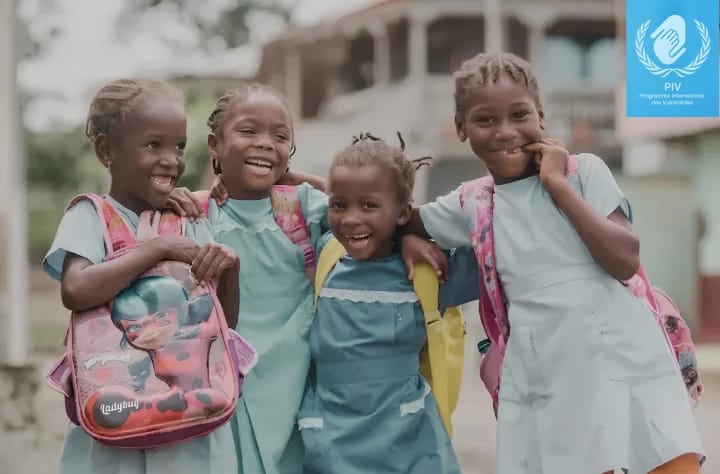 DesProgram77771's tweet photo. Millions d'enfants en Afrique luttent chaque jour pour survivre. Leur avenir ne doit pas être une promesse lointaine, mais une priorité immédiate.
Protéger un enfant aujourd'hui, c'est préserver l'Afrique de demain.
#JournéeDeLEnfantAfricain #ProtectionDeLEnfance #ActionHumanita https://t.co/B2vlPZ6b5A