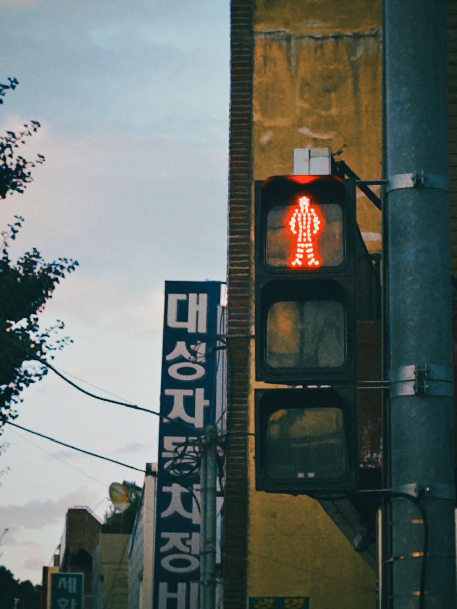 minminimi's tweet photo. 해질녘 해질 무렵
.
아이폰15 프로 https://t.co/d8T4PMFZC5