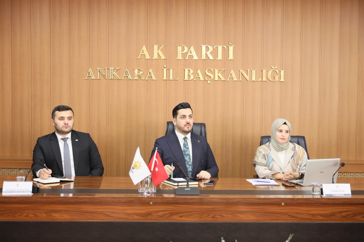akgenclikankara's tweet photo. İl Gençlik Kolları Başkanımız @avhalilatasoy  başkanlığında Olağan Yürütme Kurulu Toplantımızı gerçekleştirdik. https://t.co/i2Wx4e4g2E
