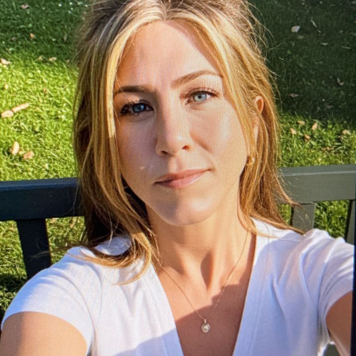 JenniferAniston private tweet media