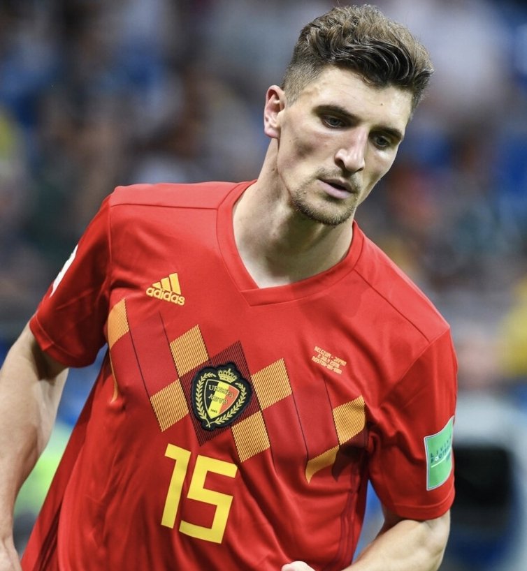 guaridavcf's tweet photo. No he visto el partido de Bélgica 🇧🇪, pero por lo que comentan, Thomas Meunier no ha empezado muy bien el partido, pero lo ha arreglado un poco en la segunda parte. Yo la verdad es que tengo dudas. ¿Qué opináis vosotros? ¿Meunier, Andrés García, Giovanni González u otro accesible? 🤔
#debatevcf #FichajesVCF