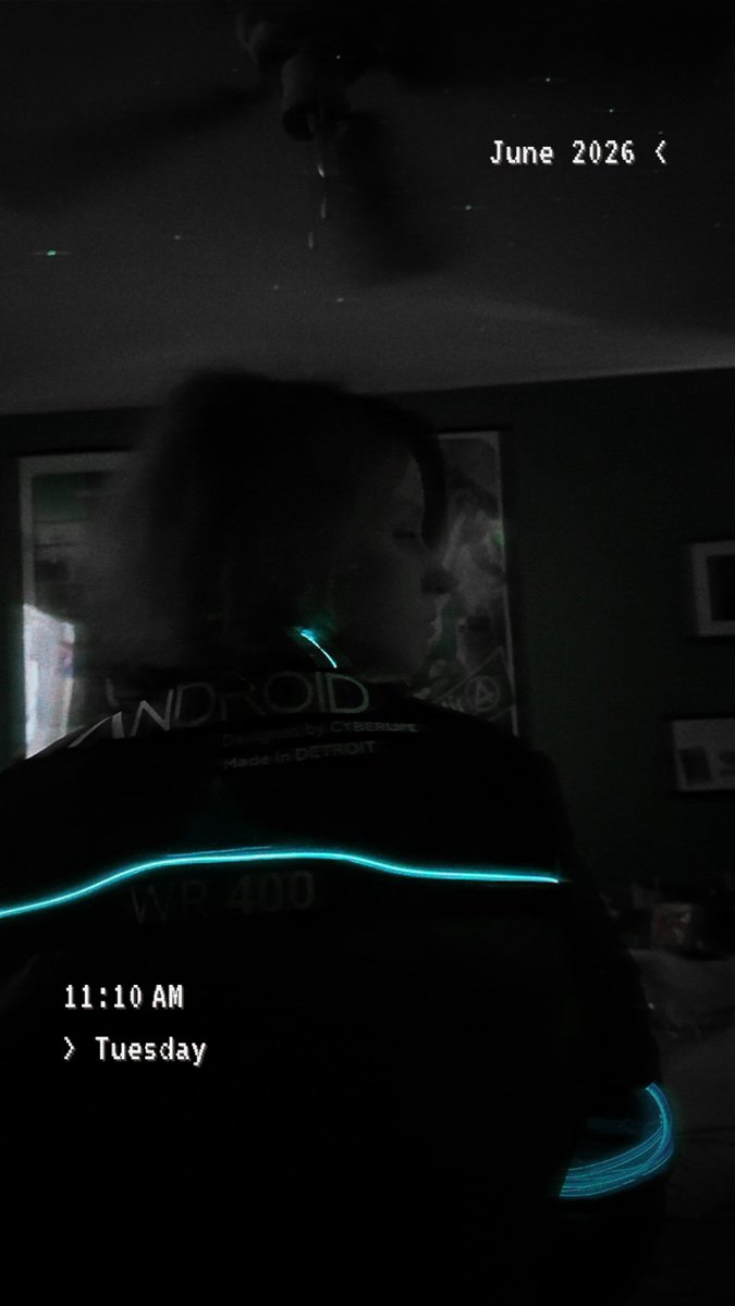 Spark0fMagic's tweet photo. Cosplay jacket finally came in, and itโs SO good?? The dyed hair is really gonna pull it all together. ๐ #Traci https://t.co/xakbDN6Xc2