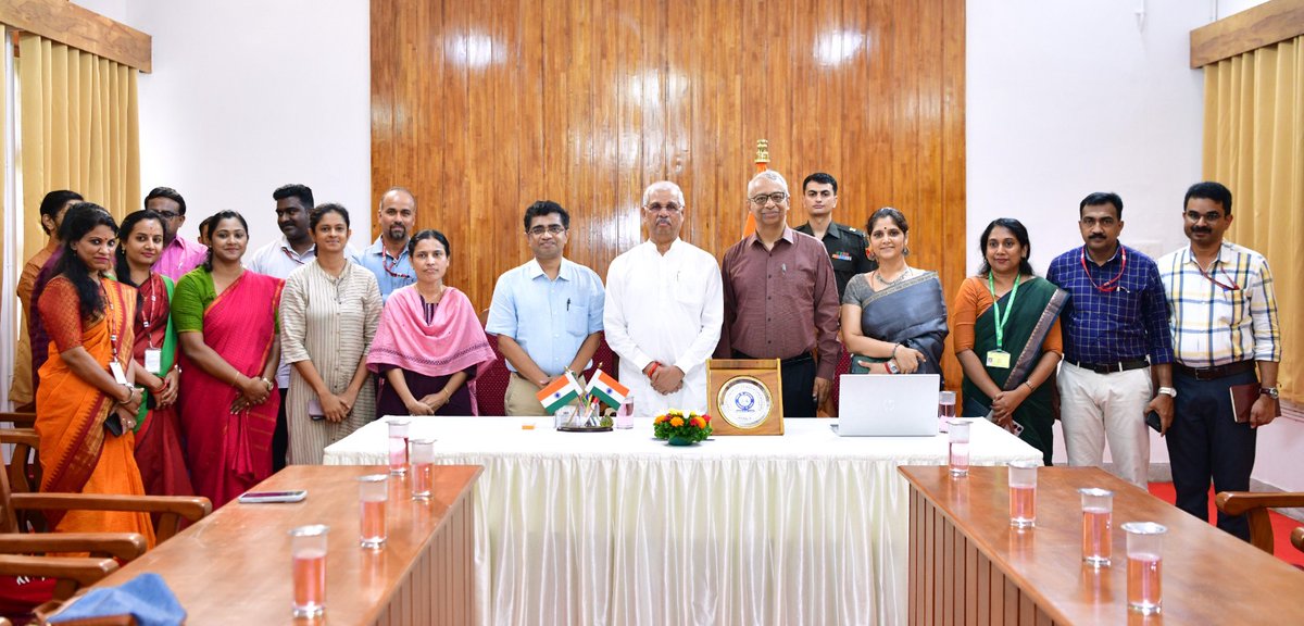 CensusKer's tweet photo. The Hon'ble Governor of Kerala, Shri. Rajendra Vishwanath Arlekar successfully completed Self- Enumeration as part of Census 2027 Phase I today on 16th June 2026 at Lok Bhavan and urged the people of Kerala to actively participate in the Self-Enumeration process. #Census2027 https://t.co/76sLkXx1D4