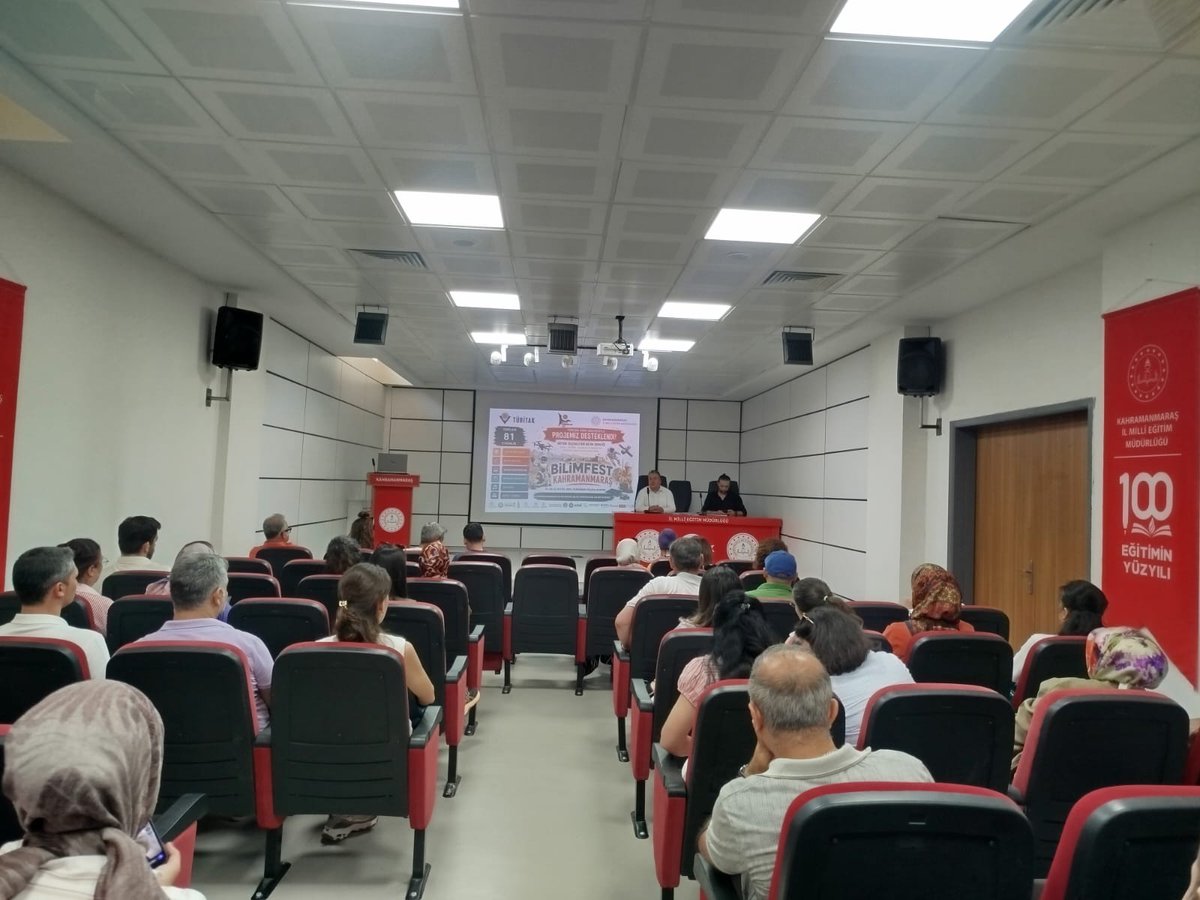 kmarasarge's tweet photo. Müdürlüğümüzce yürütülen Bilimfest KAHRAMANMARAŞ projesi kapsamında görev alan öğretmenlerimizle hazırlık ve planlama toplantısı gerçekleştirildi.
Toplantıda festival sürecinde yürütülecek faaliyetler, atölye çalışmaları, görev dağılımları ve organizasyon planlamaları ele alındı. https://t.co/aBbBIaZ857