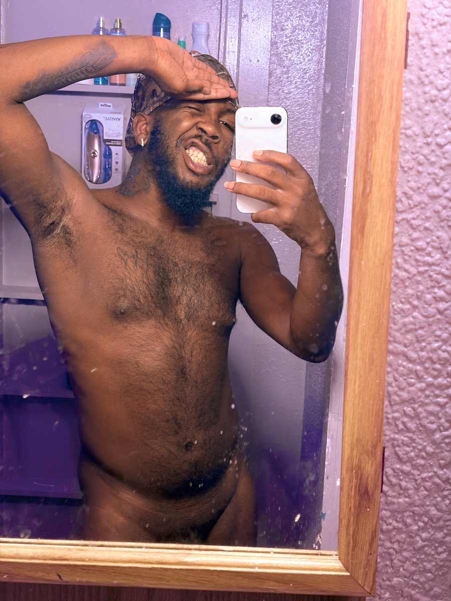BvbySen's tweet photo. Dirty ass mirrors. https://t.co/9N6Ovvl7ax
