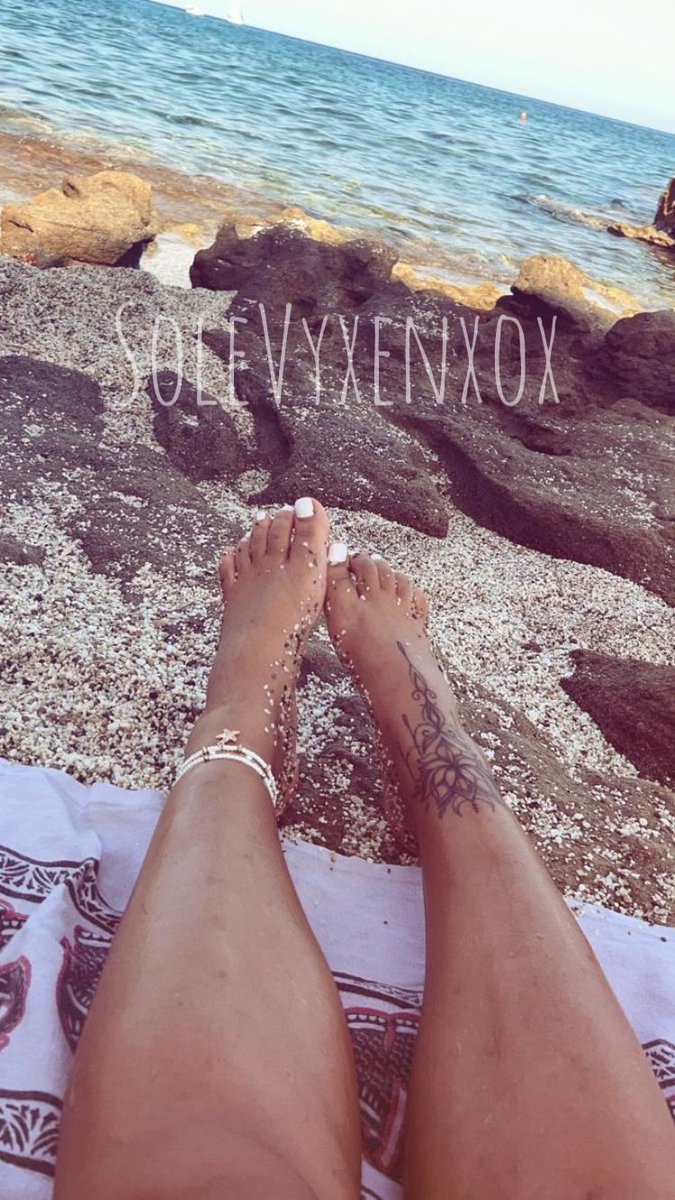 SoleVyxen tweet media
