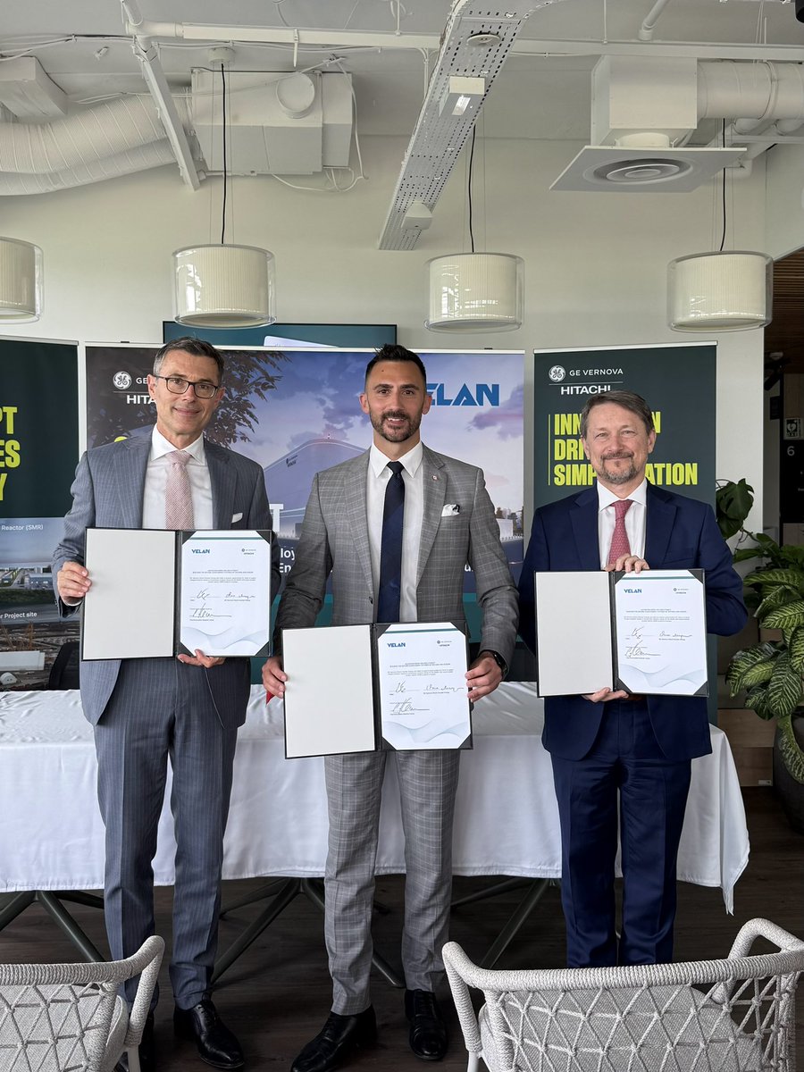 Sflecce's tweet photo. When Ontario committed to building the first Small Modular Reactor in the G7, we did so with a clear objective: leverage our first-mover advantage to fire up Ontario’s supply chain and industrial base.

Proud to announce a new agreement between @gvhnuclear and @VelanInc to export #MadeInCanada components for European SMRs, worth up to $70 million for each reactor.

In addition, we announced that Velan will build a global manufacturing facility in Durham Region.

With an estimated $600 billion in global SMR investment ahead, Ontario’s first-mover leadership is creating 18,000 good-paying jobs for Canadians.
