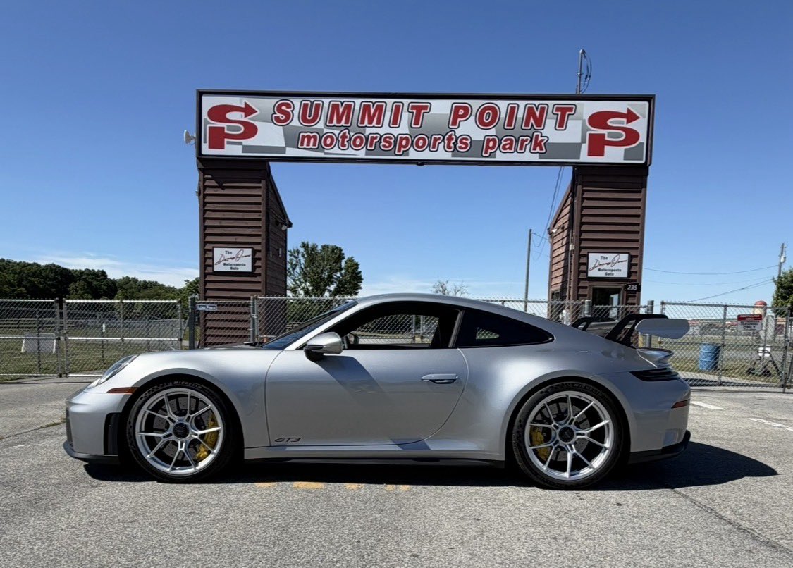 WFOcom's tweet photo. @SummitPointMS @Porsche  #porschemoment https://t.co/EaSs88wBSg