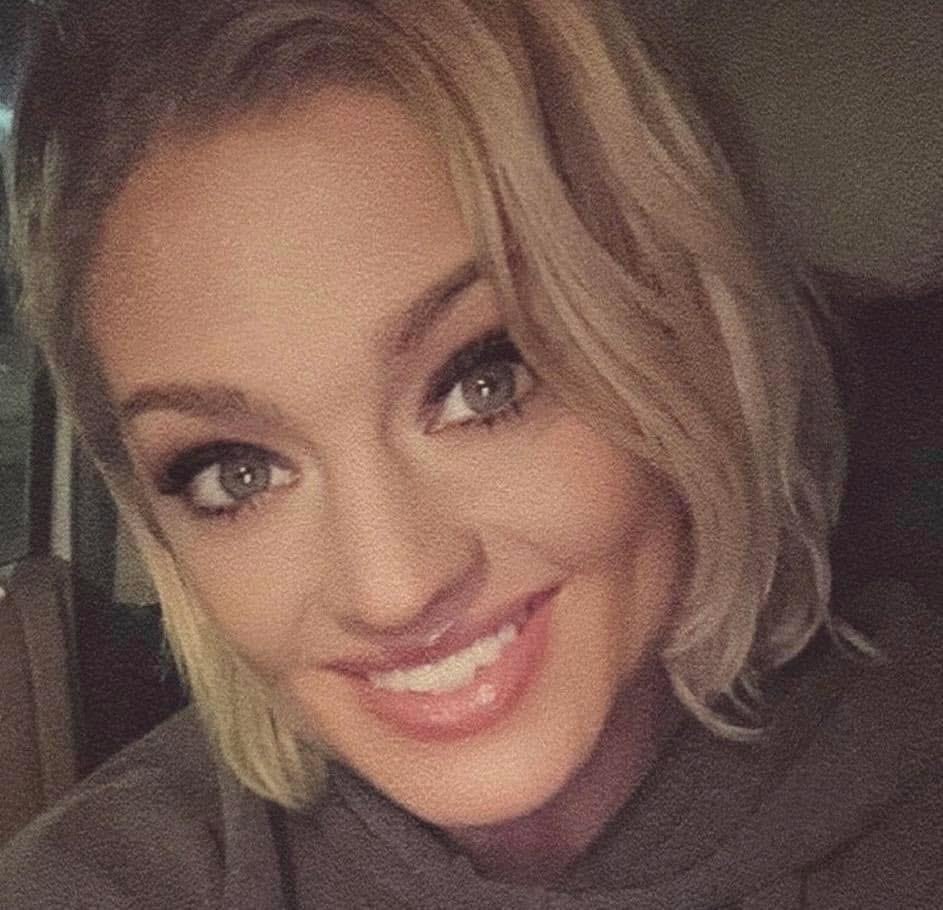 toobaffled's tweet photo. Katie Pesceone passed away Unexpectedly 🕊️ 

“I support the vaccine; and as a woman who’s husband will be the new director of the covid unit at the hospital, I am hoping and praying that minds change” https://t.co/RVv9xtRRPm
