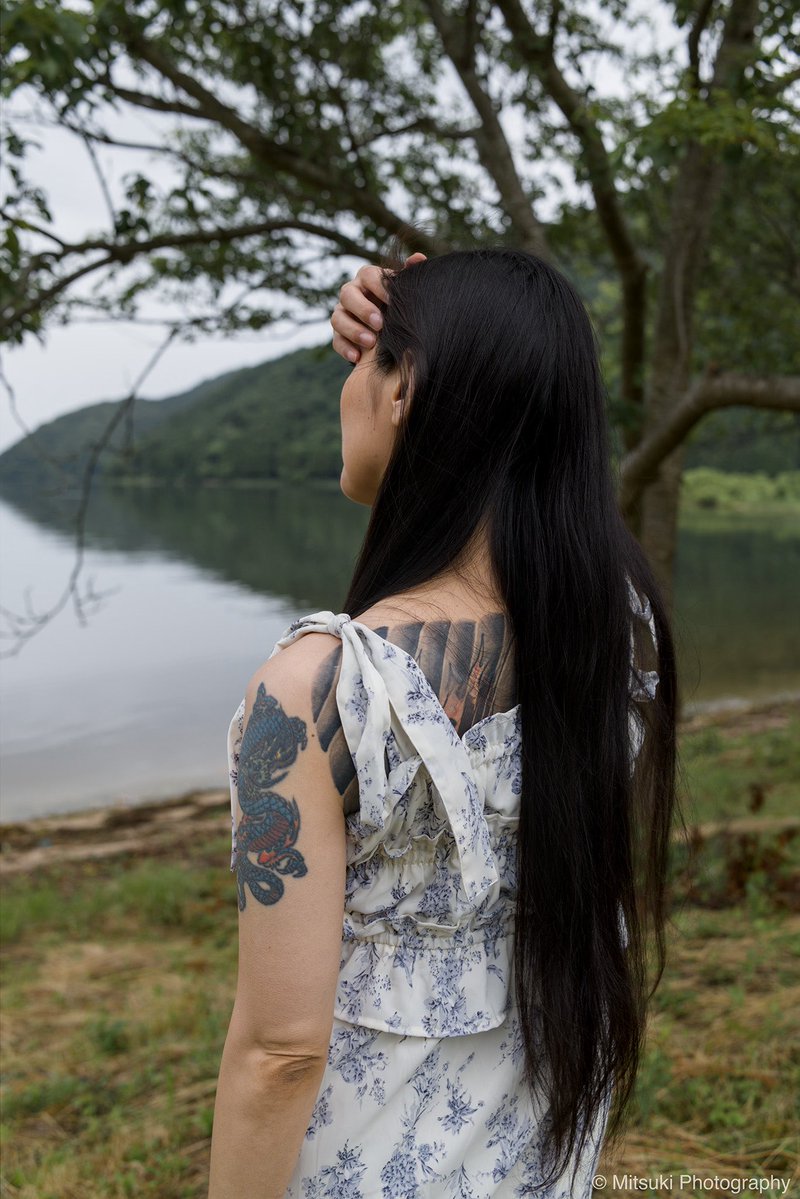 slow_portrait's tweet photo. いきなりロケ地変更。

雨から逃れ、
湖畔でひと休み。

#ポートレート
#portrait https://t.co/L0r7d6TOpN