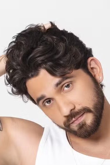 QGdoPOP's tweet photo. Gustavo Mioto fala sobre sua vida amorosa:

“Tô aproveitando a vida. [Beijando quem?] Não posso falar. Importante é beijar na boca. Quem mastiga de tudo, está sempre mastigando” https://t.co/cUI82119tx