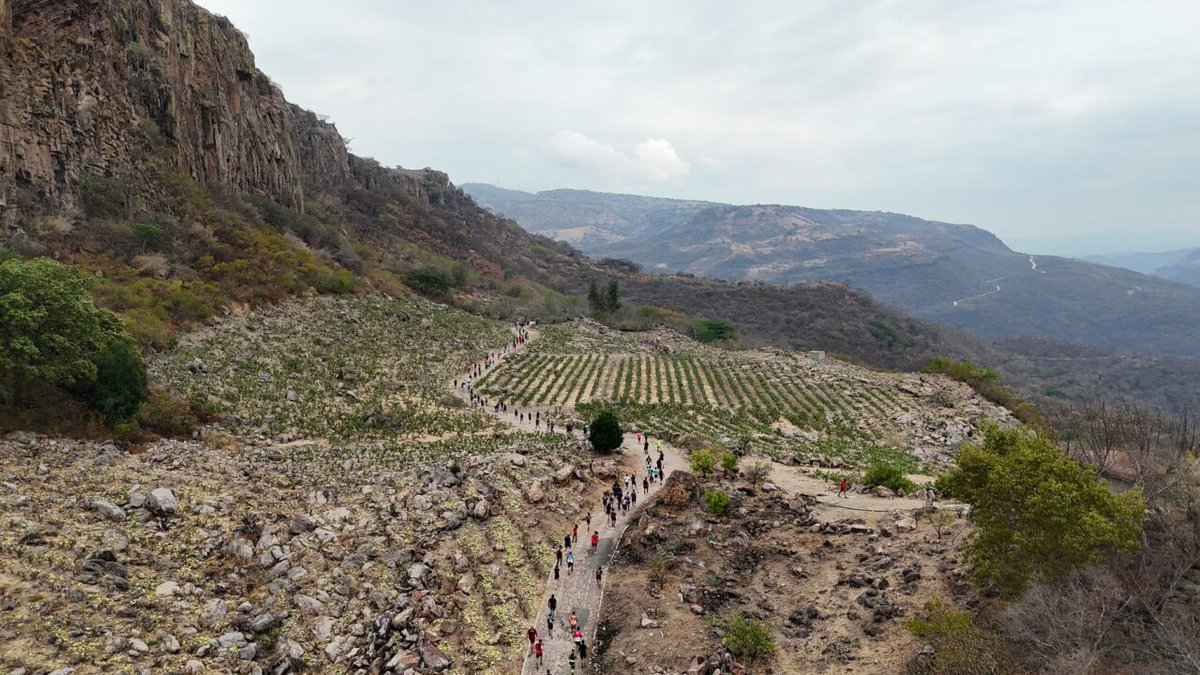 101revista's tweet photo. Jornada extrema la carrera Ixcatán https://t.co/u8wDpaAWM1 https://t.co/PnNpzhp1lS