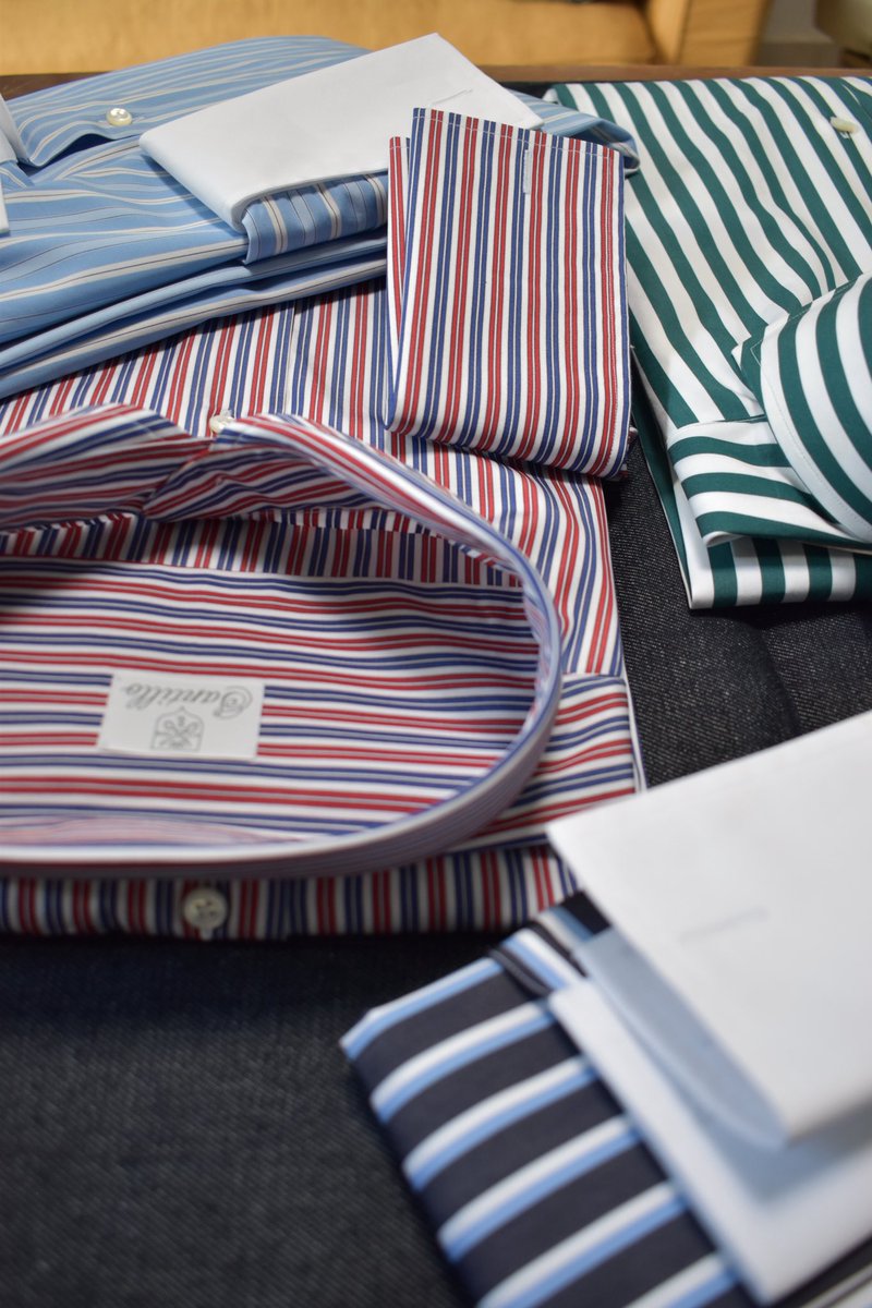 Santillo1970's tweet photo. Bold regimental stripes, crisp white collars, and a touch of gentlemanly flair. Crafted exclusively for a Santillo 1970 client who knows that style is a matter of character, not fashion. 🥃🎩🇬🇧

#Santillo1970 #BespokeShirts #SartorialElegance #BritishStyle #MadeToMeasure https://t.co/OXIrl1alR2