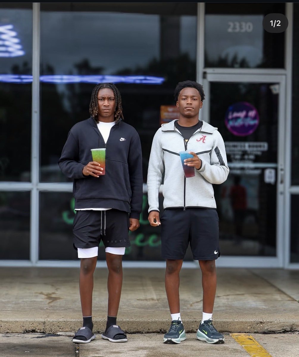 theRayonbell's tweet photo. Had to stop by level10nutrition in Monroe la to fuel my body after a long workout. #gosupport #WilliamEst #louisiana https://t.co/suATOSDIYN