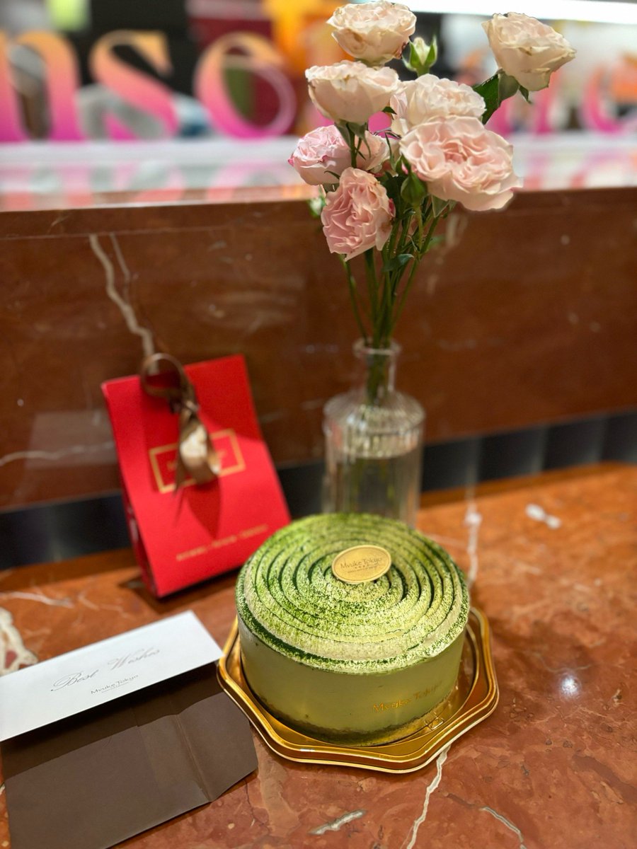dikulkarni's tweet photo. Just had the best matcha tiramisu at this cozy café in Brooklyn—creamy, not too sweet, with a perfect earthy matcha kick. 10/10 will be back next week! https://t.co/y36FjCxU47