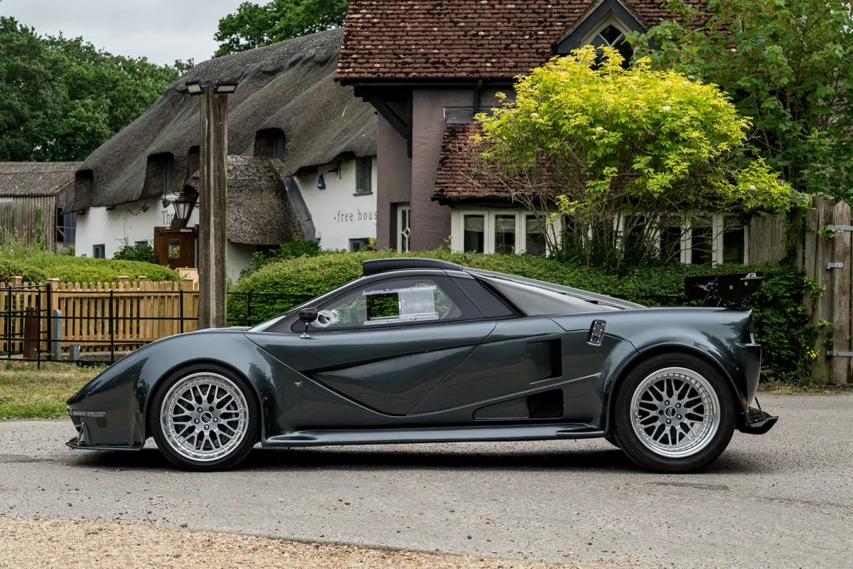 realUNICARNS's tweet photo. 2016 DDR Miami GTR8 for sale in the UK. Info on eBay Ad:>> https://t.co/i5Mp4K25Xk https://t.co/hsnSfE9KUD