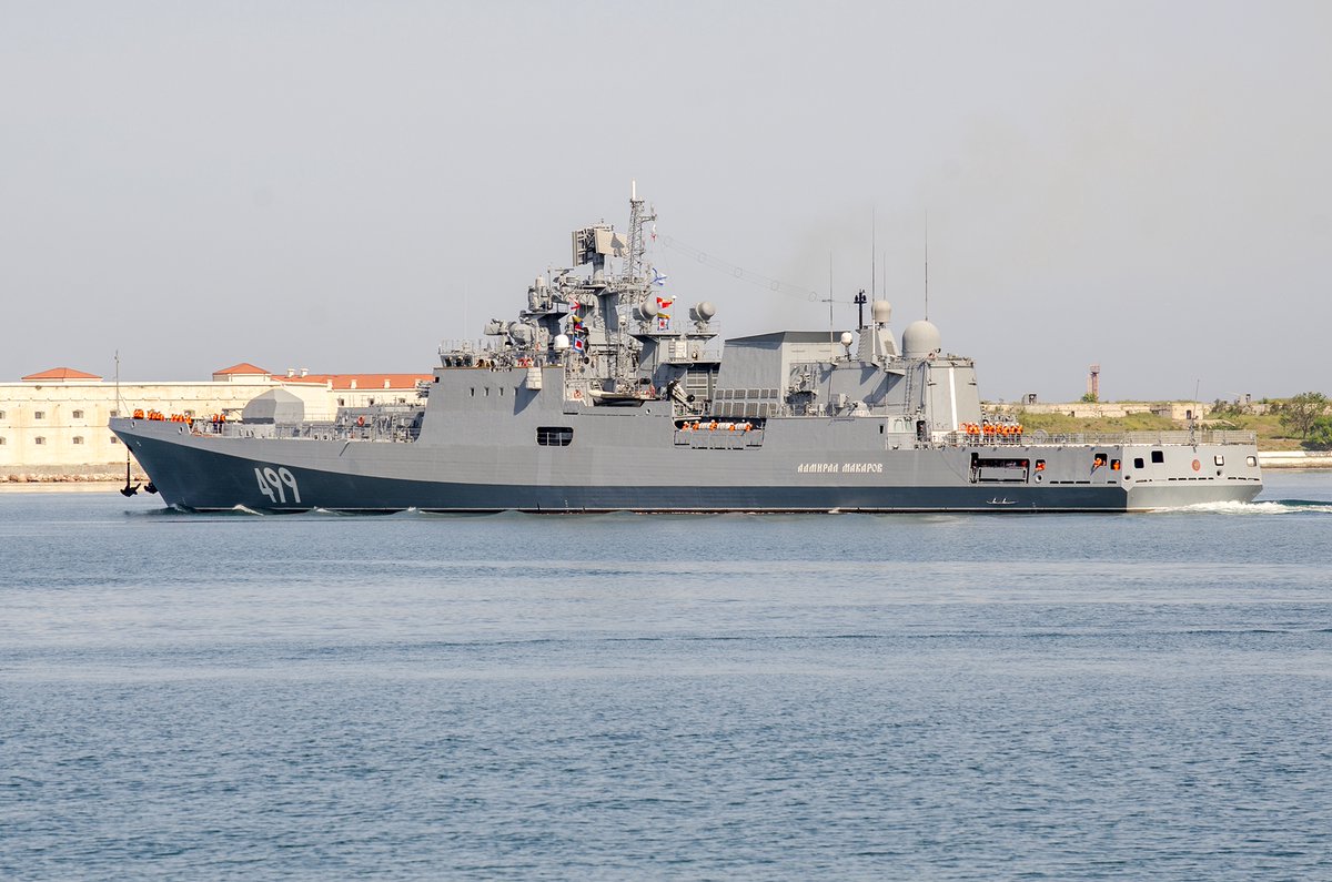 dimitrosevas's tweet photo. СРОЧНО: Экипаж "Адмирала Григоровича" обнаружил в Ла-Манше яхту под флагом Великобритании, следовавшую опасным курсом на сближение. Британское судно не отреагировало на сигнальные ракеты и звуковые сигналы, экипаж фрегата произвел "упредительную стрельбу"- Минобороны РФ Ибо не... https://t.co/mABQxawFd1
