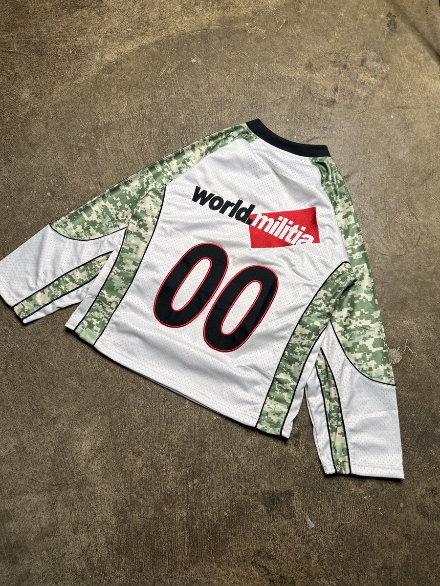 bankkrollej's tweet photo. Fly Sh*t I just dropped https://t.co/0MqiLOuSai