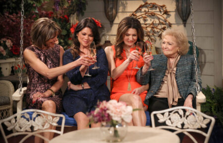 k50cullen's tweet photo. In 2010 and 16 Years Ago, #HotInCleveland premiered on @tvland on this day RT and Like if you love and miss this show. (@Wolfiesmom, @JaneLeeves, @WendieMalick, #BettyWhite, #SuzanneMartin, @SeanHayes, @tmilliner1, #LyndaObst, @tvlandlarry, #KeithCox) https://t.co/PlxUmDXvb2
