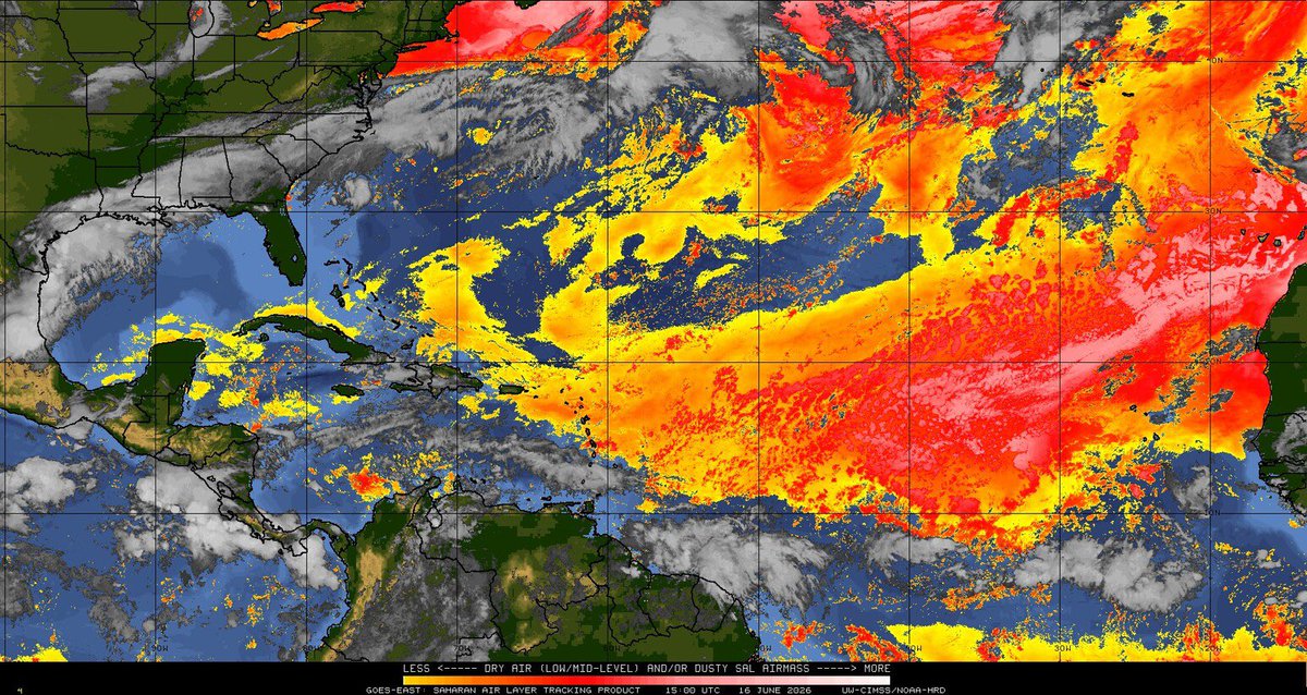 part1962's tweet photo. Venezuela presenta un comportamiento dividido. El sur, occidente y la región andina mantienen el patrón estacional húmedo con tormentas asociadas a la ZCIT. Fachada  caribeña, el norte-centro y el oriente se encuentran influenciado capa de aire seco que limita desarrollo OT15. https://t.co/ZqBY0pY3sf