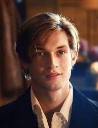 sararipple's tweet photo. "abs or biceps?"
yearning eyes. 

#JamesBeaufort #MaxtonHall https://t.co/ZkxhE5pZCU