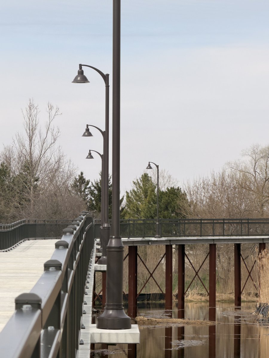USOutdoorLtg's tweet photo. A closer look at the Route 59 Pedestrian Bridge, Streamwood, Illinois.

Thoughtfully designed and expertly executed, this project highlights the power of combining performance, aesthetics, and reliability in a single solution.

Discover more applications: https://t.co/Cr5sCo4zt4 https://t.co/6j6FAChpaL