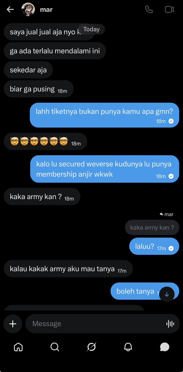 wildflowest's tweet photo. scammer sekarang lucu2 bgt, gue mau beli tiket malah gue yg di wawancara 😭🙏🏻 perkara gue nanya membership doang ☺️✨

sok2an wawancarain aku biar dikira sesama army kali ya 🥺

#armybantuarmy https://t.co/4ASHSnhJn2