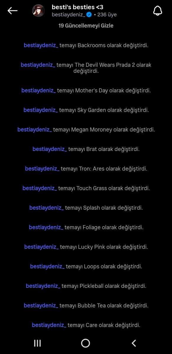 violmia's tweet photo. küçük kuş uçmayı (instayı) öğreniyo https://t.co/L3Sye1bL4n