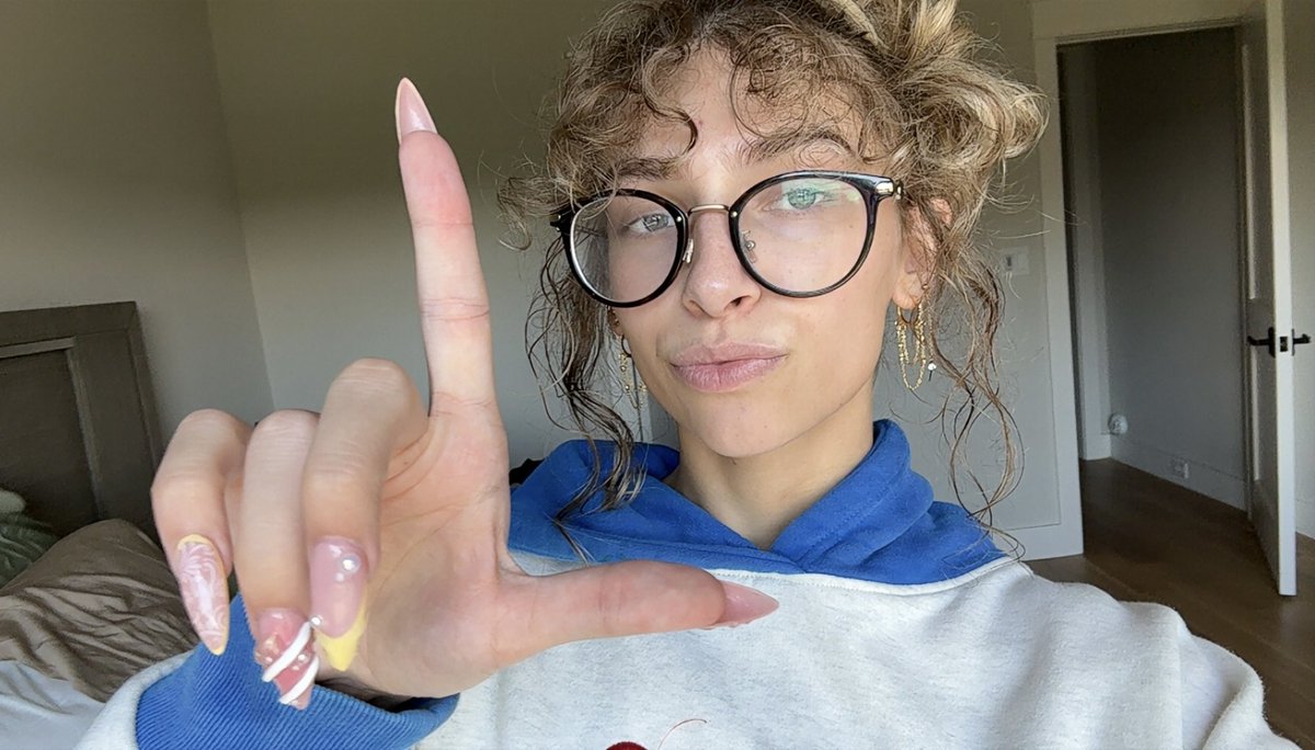 QueenBriClaims's tweet photo. just gone done with a wax and facial, send $80 for My wax and another $150 for My facial 😌💆‍♀️ https://t.co/xioDQqazeK