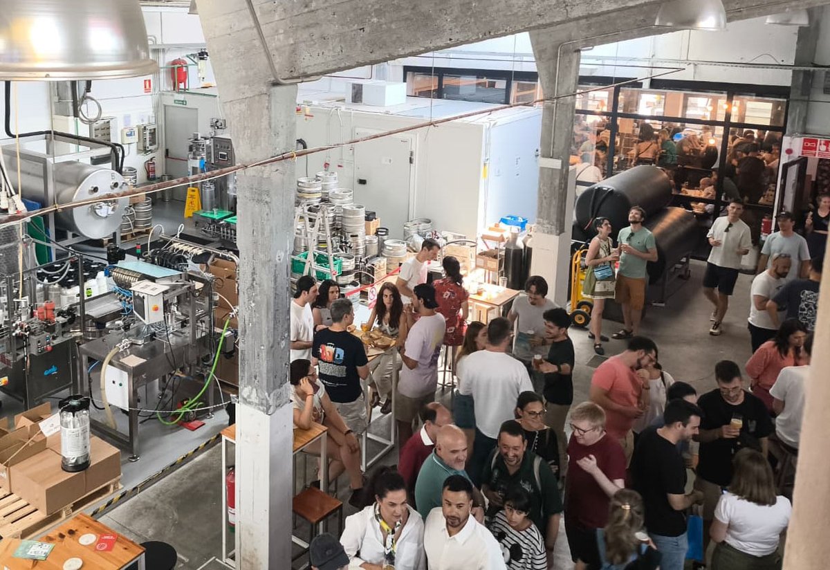 Jardindellupulo's tweet photo. FOAM Beer Festival 2026 (en La Caníbal): 12 cerveceras, más de 35 estilos, talleres, maridajes y música en una cita craft que esperemos se consolide. https://t.co/RQeS5YKdDs https://t.co/DpmpiiAiuU