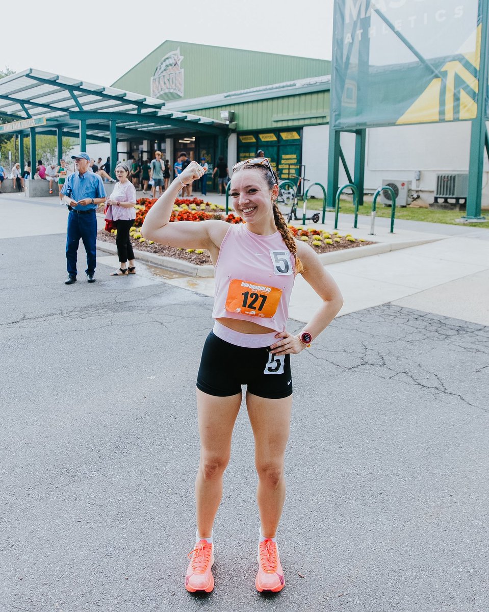 trackhawksrun's tweet photo. This past weekend, Christy ran the open mile at the Run Unbridled Track Fest in Fairfax, VA at George Mason University. She set an 18-second PR with a time of 6:10! Her previous PR in the track mile was 6:28 @ last month's Down The Stretch Track Fest. https://t.co/CXa1aqWH8O