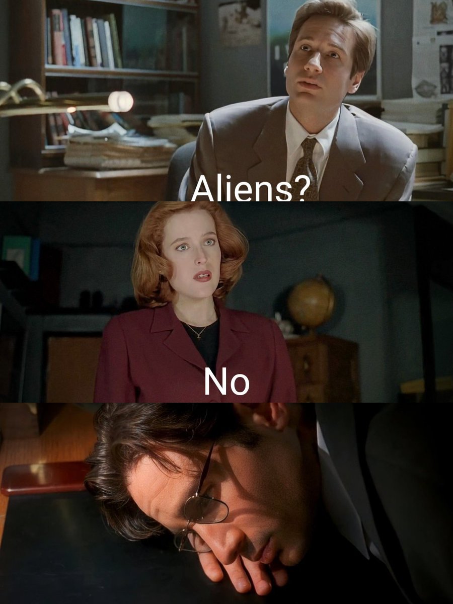 XFilesAesthetic's tweet photo. No aliens = sad Mulder 😭 https://t.co/E4w4Ylpqde