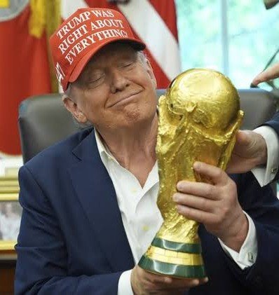 PamphletsY's tweet photo. 🚨🇮🇷 BREAKING — "Disaster"

USA Revoked Iranian Striker's Visa After Game Against New Zealand.

Trump is Humiliating Football. https://t.co/duRd3AF71r