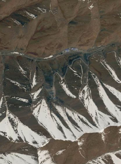 Collapsonaut's tweet photo. @sfx_ewss The supporting structures are all there in this Vantor image from May 27th, and there is no signs of work on the other side. https://t.co/SY6Aec43yP