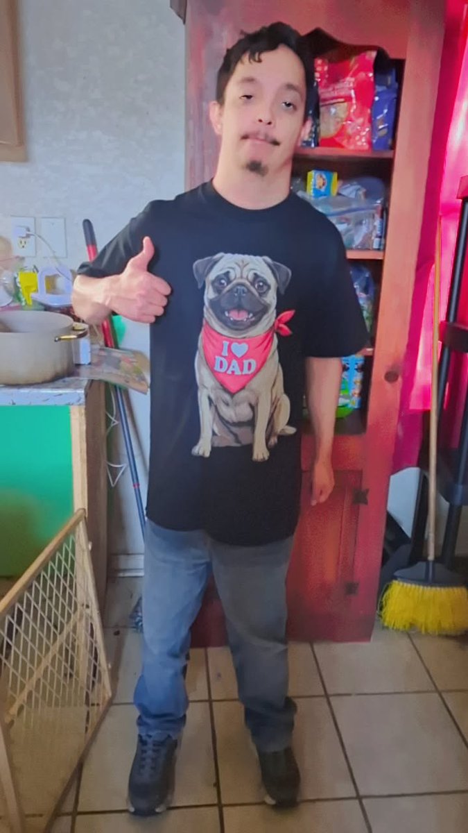 VanceSaunders_'s tweet photo. My dog general vince got me this shirt for father's day! 😂😆😳❤️ https://t.co/HWdF7aqrj6