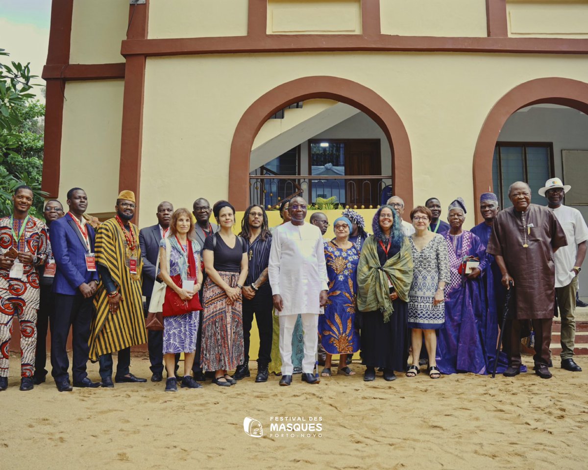 festidesmasques's tweet photo. 🎭🗣️ Le Festival des Masques, c’est aussi un espace de réflexion et de transmission !

📍 Porto-Novo
📅 25 &amp; 26 juillet 2026
🎟️ Entrée libre et gratuite
🔗 https://t.co/YIObPfGqR5

#FestivalDesMasques #FDM2026 #PortoNovo #ColloqueScientifique #PatrimoineVivant #SavoirsAfricains https://t.co/eR7p5oLowg