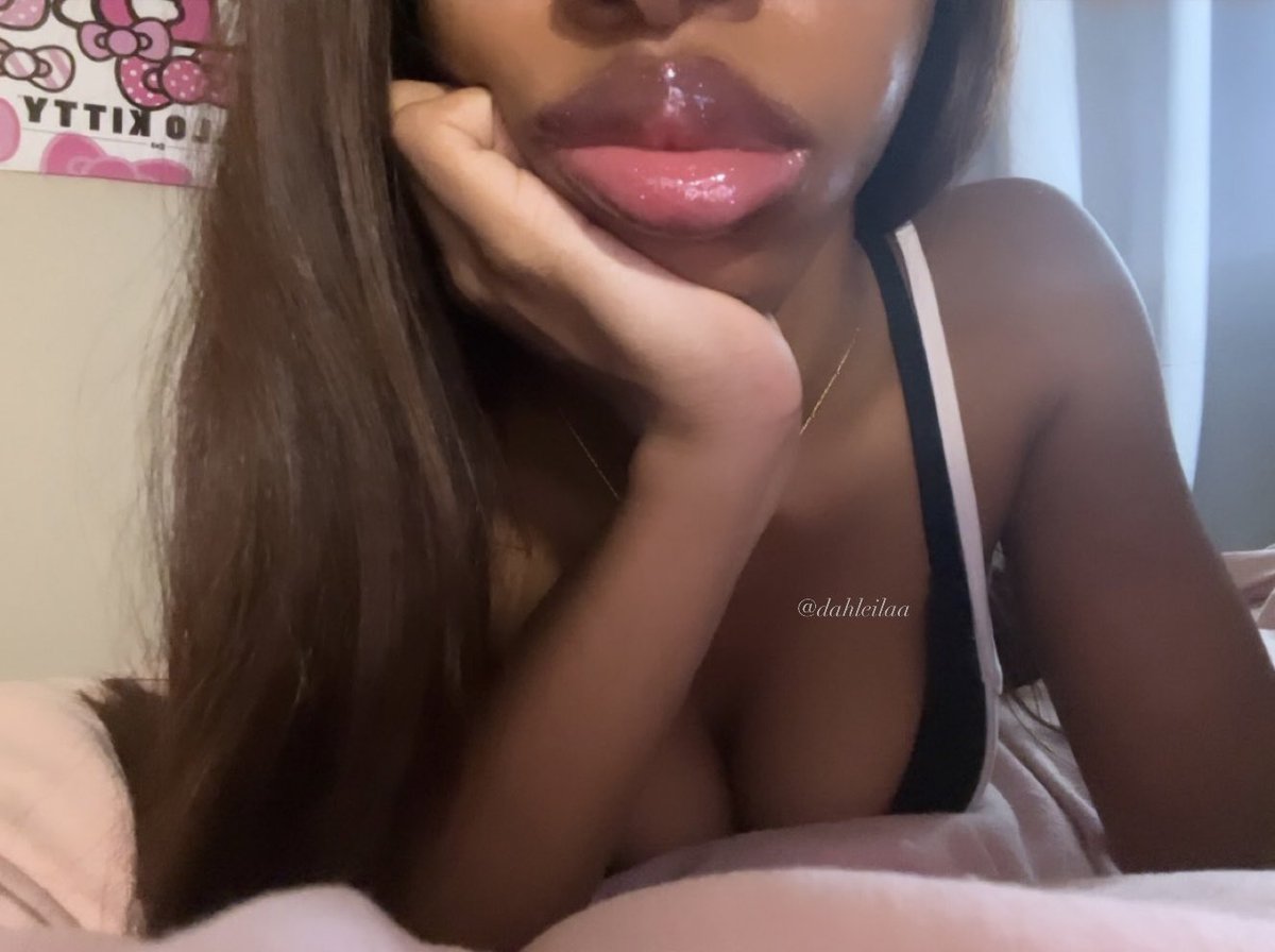 leila𐦍₊˚❀༉ tweet media