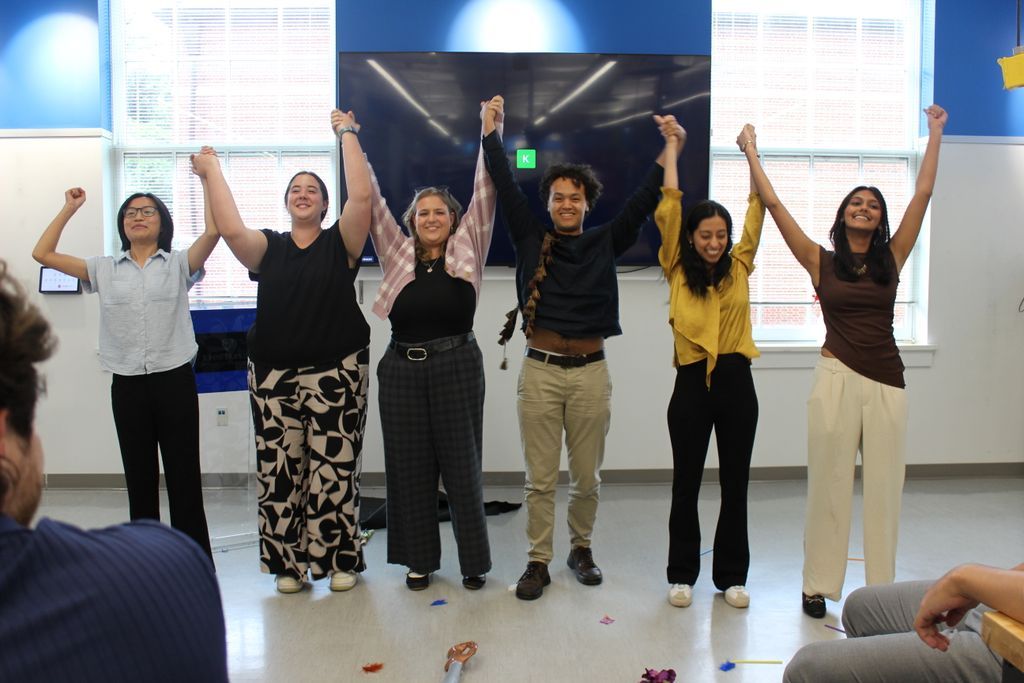 JHUBME's tweet photo. Our newest cohort of CBID students wrapped up bootcamp by presenting a creative street theater performance highlighting real-world global health challenges such as surgical training in Kenya and treating malaria in Uganda.

Welcome to the CBID community! 💙🎭 https://t.co/lONSCEPRpS