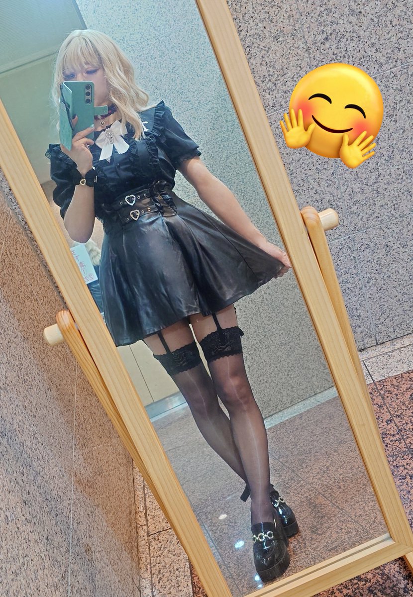 mituki_aoi39's tweet photo. ほんと男性は胴長なので腰でスカート履くと不格好に見えます😥女装男子は肋骨よりやや下辺りでスカート履きましょうハイウエストスカートおすすめです😘
 #女装男子 https://t.co/TVaylypzBX