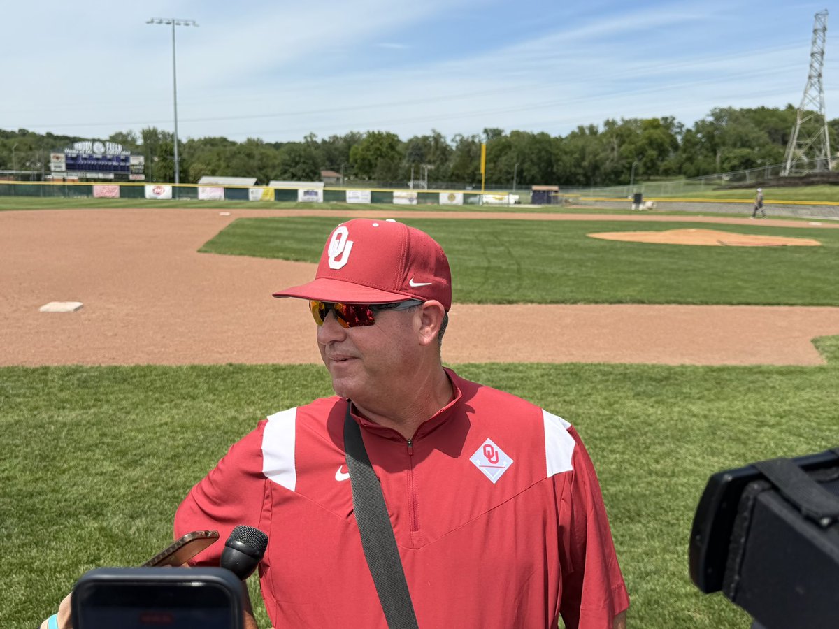 GeorgeStoia's tweet photo. OU coach Skip Johnson confirms that Wesloski will start tomorrow’s game. 

“It’s his time to shine.” #Sooners https://t.co/Ey8mz955Ac
