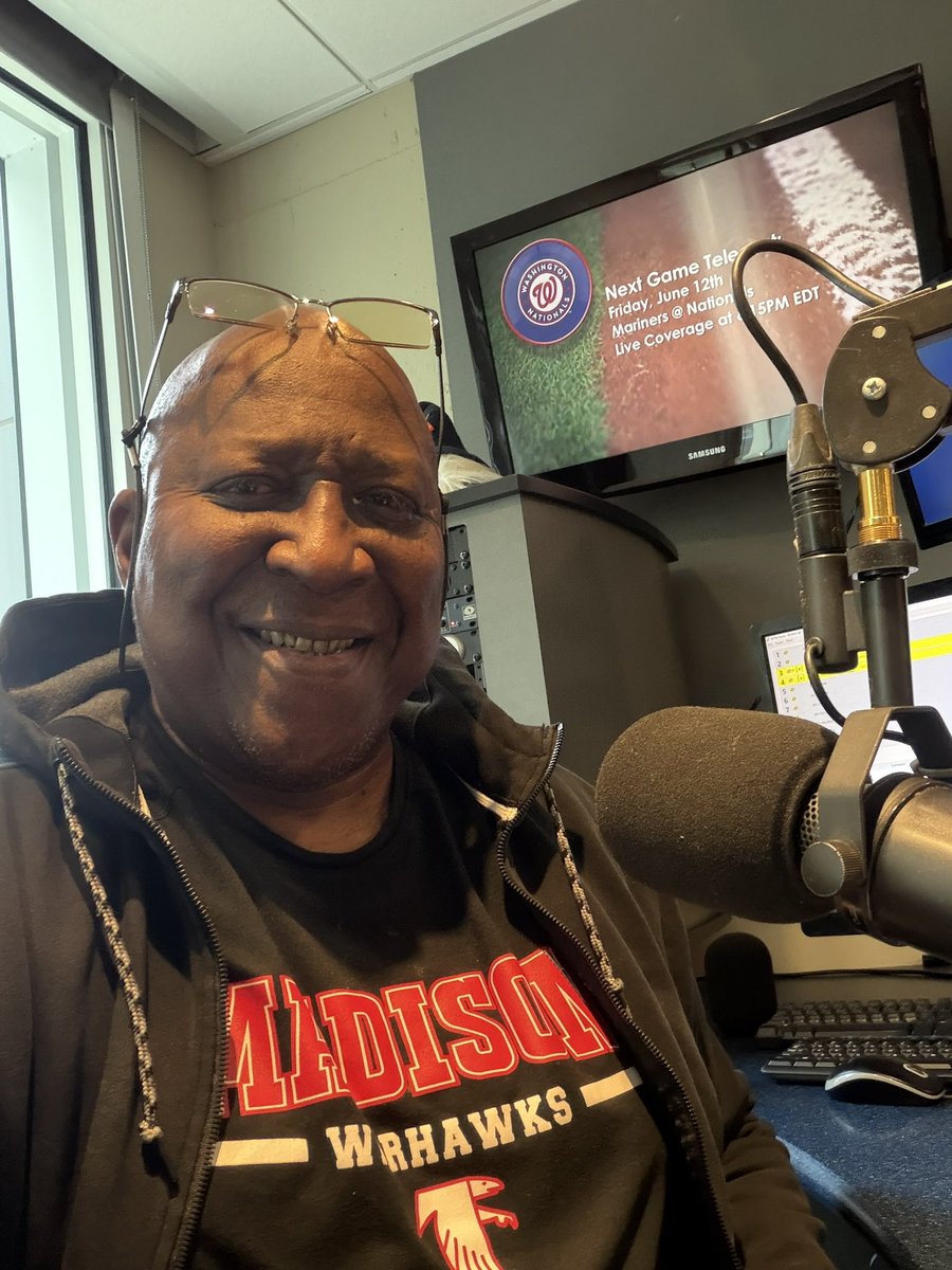 RickDocWalker's tweet photo. B&amp;G Today is next on Team 980! https://t.co/NSJPIse2Z4