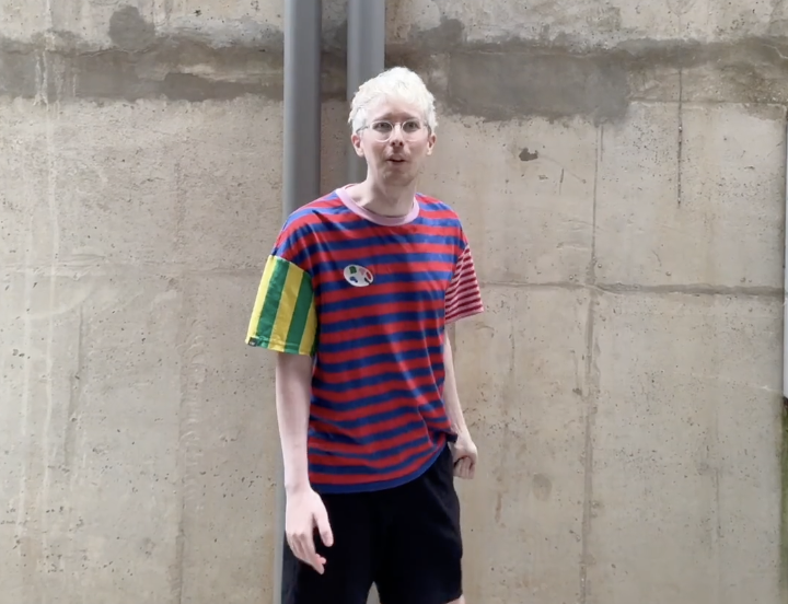 danlurks's tweet photo. i was rewatching some vids yesterday and i just noticed this why do they have the same shirt? https://t.co/7MzFzRUT5j