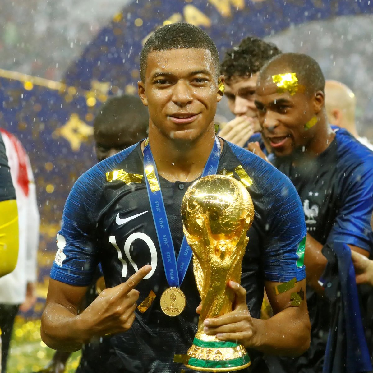 _m10yt's tweet photo. @M0tb7 اوف هدرجه حراق مبابي ياساتر صراحه يدورون الزله عليه ول ماالومهم افضل لاعب بالعالم حاليا وارقامه بكاس العالم ومعدل اهدافه بكاس العالم مافي احد نفسه وهو فقط شارك نسختين الارقام موجوده ياحبيبي شوف التاريخ بس ماالومهم حارقهم مبابي صراحه انا الي صرت اشفق عليهم🤣🐐🌶️

🌶️🌶️🌶️🌶️🌶️🌶️🌶️🌶️ https://t.co/Fb4AfFIyZg