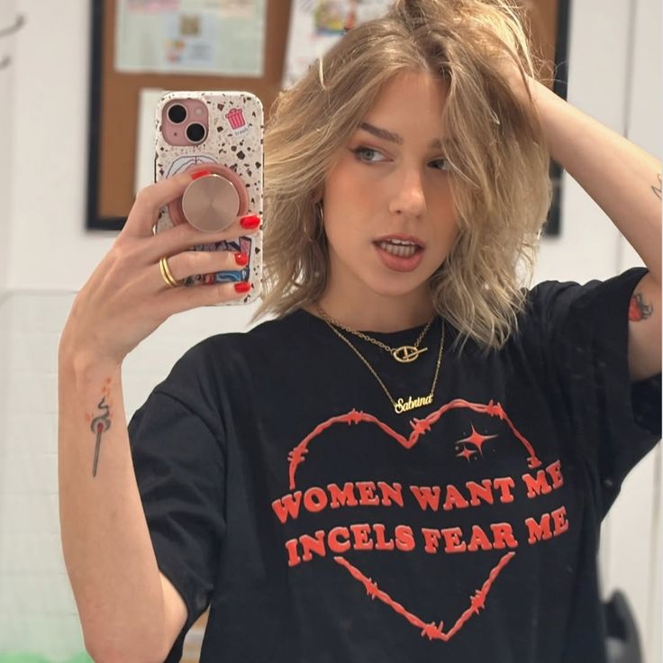 VicTheSage's tweet photo. Category is: Women named Courtney who should definitely be more popular on goontwt. https://t.co/CwDmcTKj5s