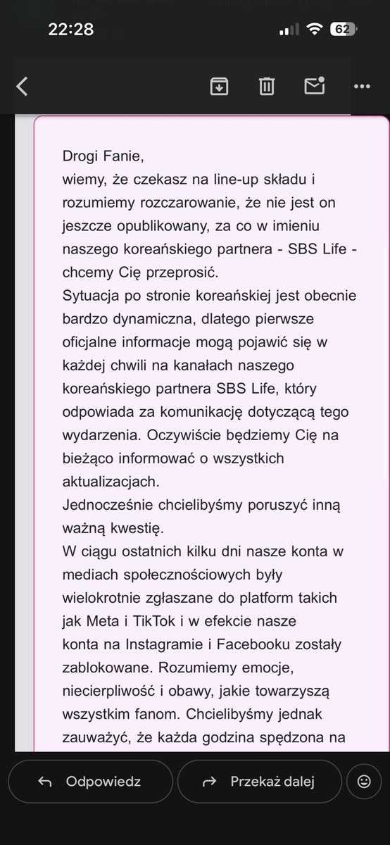 kinziaczek's tweet photo. Jesteście z siebie dumni? A potem płacz, że nic nie chcą organizować w Polsce. Jeśli ten festiwal w Katowicach się odbędzie to prawdopodobnie będzie ostatnim :) https://t.co/kbgzzgJL3y