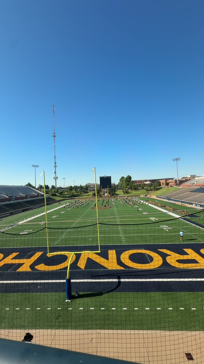 Kace_Tautfest's tweet photo. Blessed to receive an offer to play at @ucobronchofb! Thank you @AdamDorrel @Coach_Swanson1 @Coach_Harwell @Coachkamlang @Pbriningstool 
#recruittonkawa #rollchos #blessed https://t.co/cWEVsKLU9G