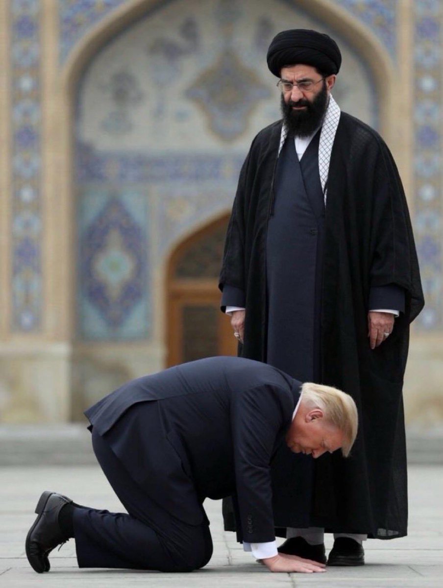 Mresult200's tweet photo. @AlArabiya_Eng Trump surrendered https://t.co/1Io9L0vbjs