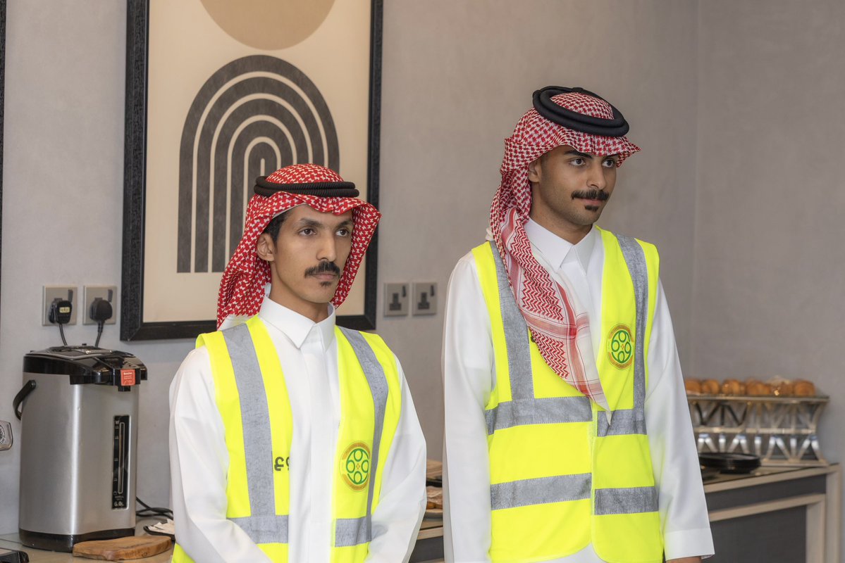 Algottah_SR's tweet photo. #صور | جانب من جهود متطوعي نادي الغوطة في تنظيم والمشاركة بحفل تكريم الكابتن رفعت أحمد، في صورة تجسد روح العمل التطوعي والعطاء المجتمعي 💚🙏

#نادي_الغوطة
#المسؤولية_الاجتماعية
#فارس_اجا https://t.co/zlC1iWxP1W